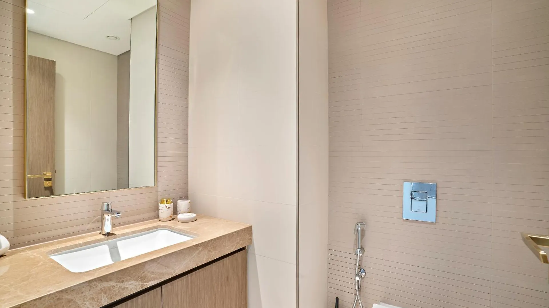 2Br Grand Bleu Tower 2, Direct Beach Access Dubai