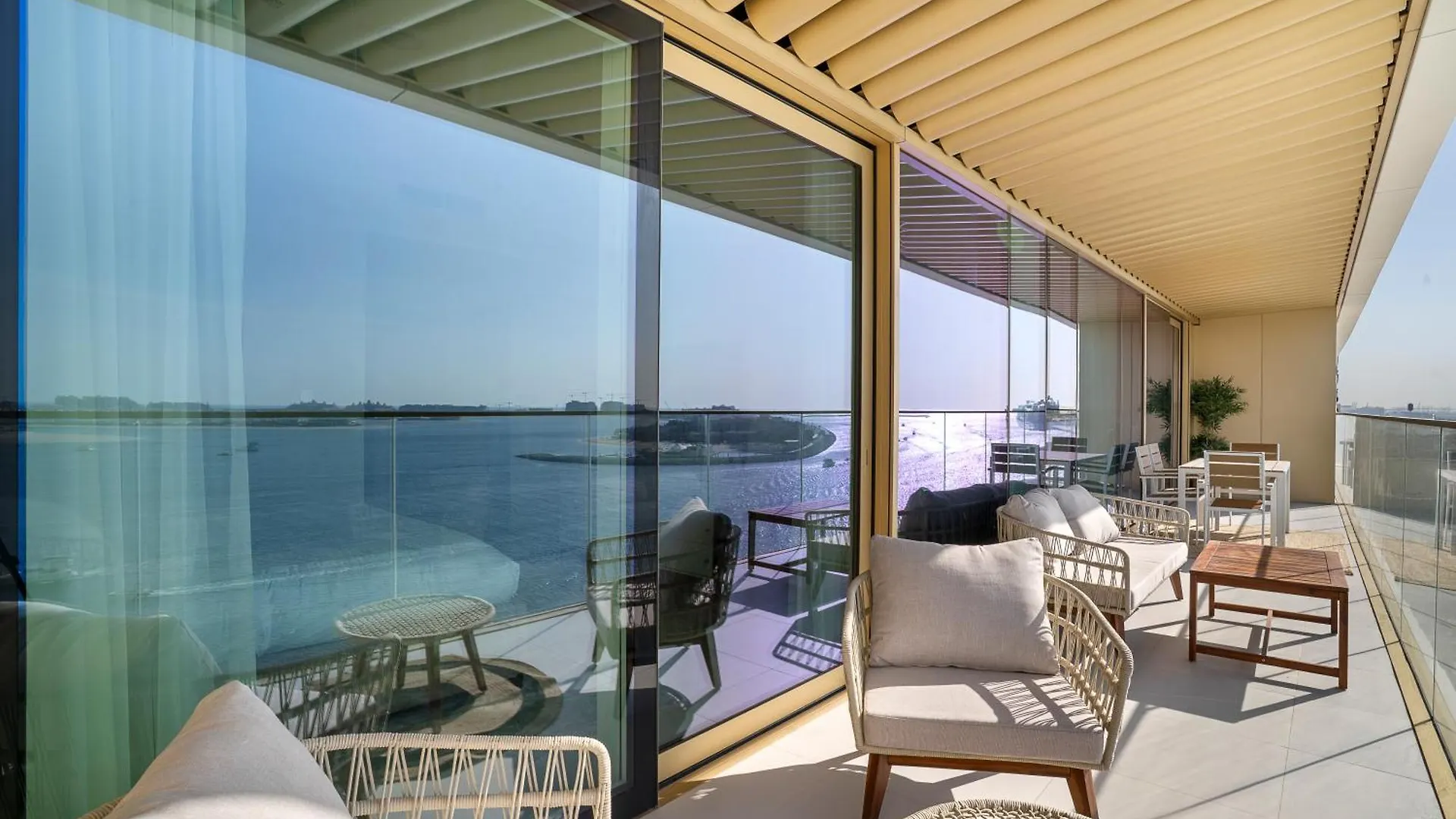 2Br Grand Bleu Tower 2, Direct Beach Access Dubai